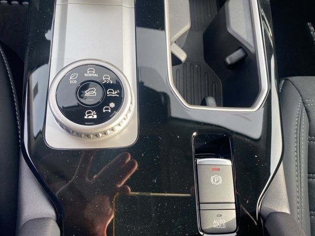 MitsubishiOutlander30