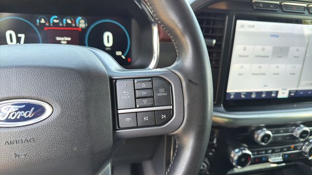 Used 2023 White Ford Lariat image 25