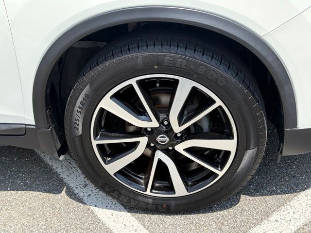 used 2020 Nissan Rogue car, priced at $17,999
