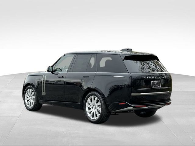 2025 Land Rover Range Rover SE 3