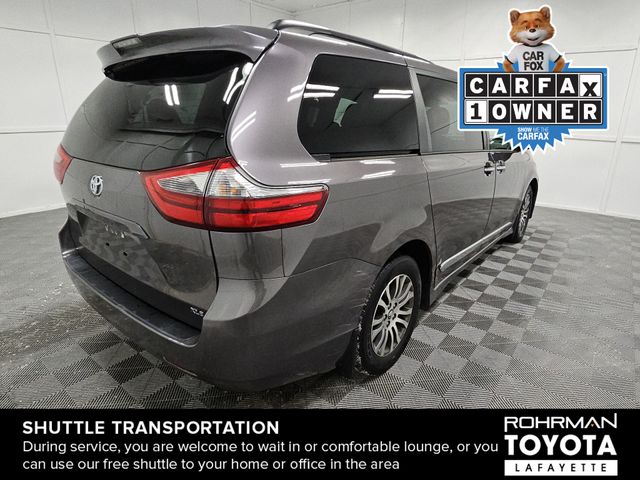 2020 Toyota Sienna XLE 6