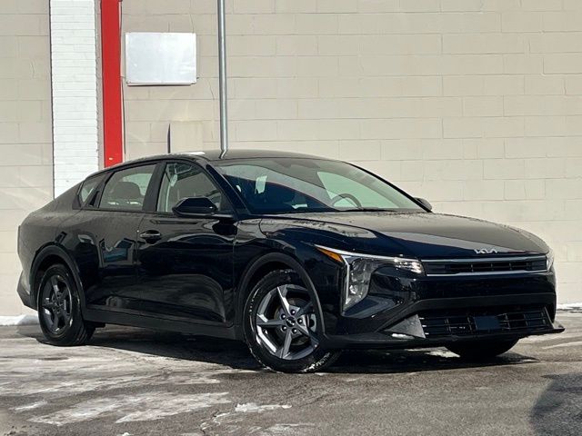 2025 Kia K4 LXS FWD