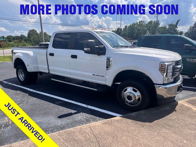Oxford White 2019 Ford F-350 Super Duty Pickup Truck Four-Wheel Drive 6-Speed Automatic