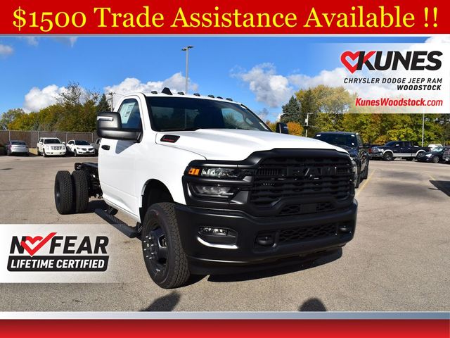 2026 RAM 3500 Chassis Tradesman Regular Cab LB DRW 4WD