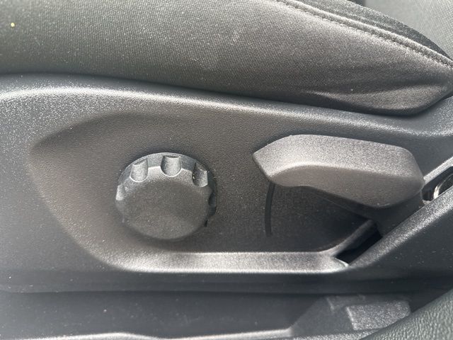 Used 2024 Gray Ford SE image 16