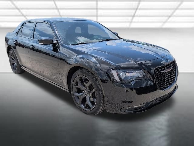 Gloss Black 2021 Chrysler 300 S V6 RWD Sedan Rear-Wheel Drive 8-Speed Automatic