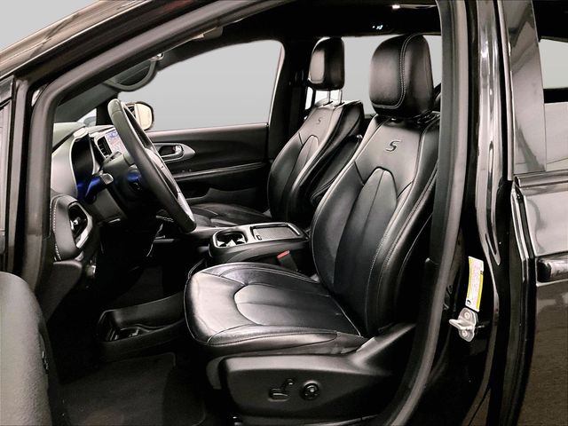 2022 Chrysler Pacifica Touring L Black at Phil Fitts Ford