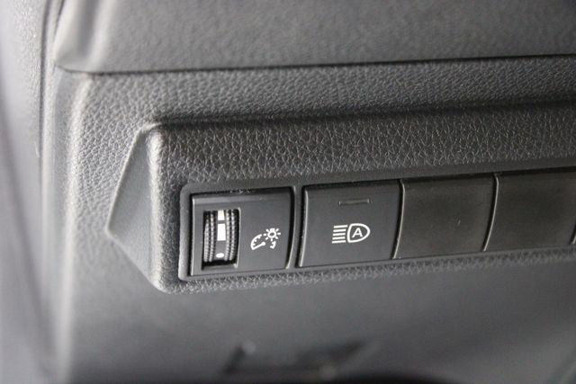 ToyotaCorolla17