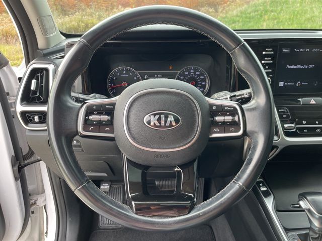 2021 Kia Sorento S 12