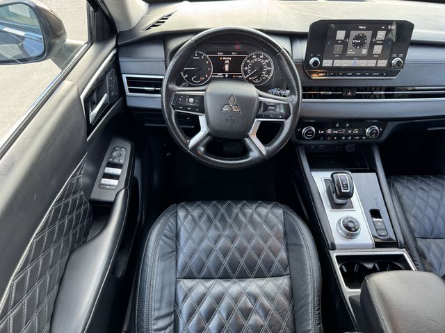 2022 Mitsubishi Outlander SEL Brown at North Houston Mitsubishi
