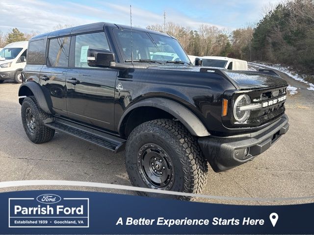 2025 Ford Bronco Outer Banks 4-Door 4WD