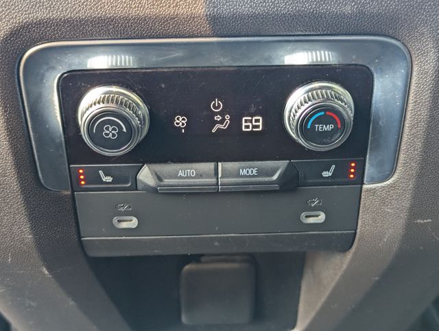 2021 Quartz Metallic GMC Yukon SLT 4X4 SUV