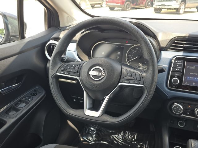 2025 Nissan Versa 1.6 SV:B02429