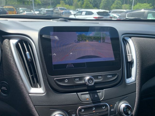 2023 Chevrolet Malibu LT photo