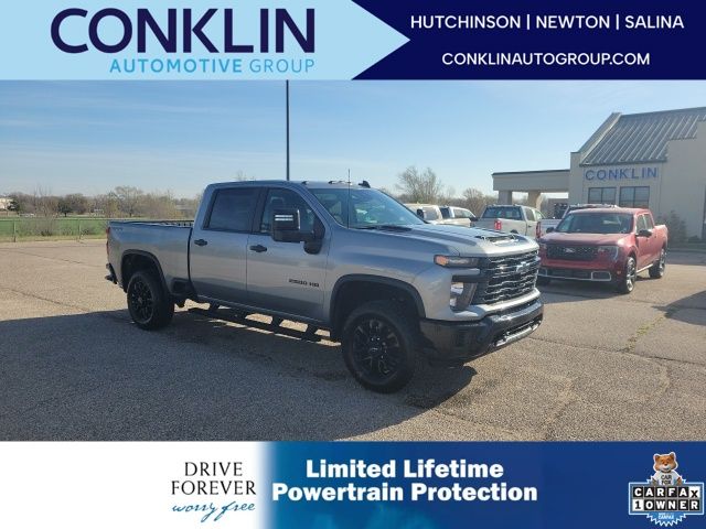 Sterling Gray Metallic 2026 Chevrolet Silverado 2500HD Custom Crew Cab 4WD Pickup Truck Four-Wheel Drive Automatic