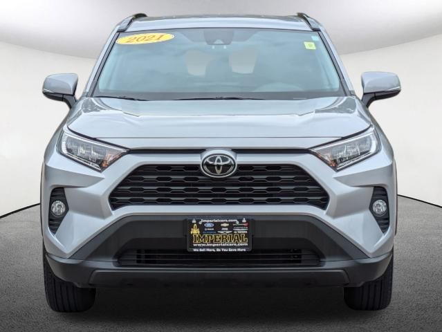 2021 Toyota RAV4 XLE 13