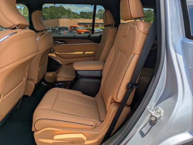 2026 Jeep Grand Cherokee L Summit 4x4