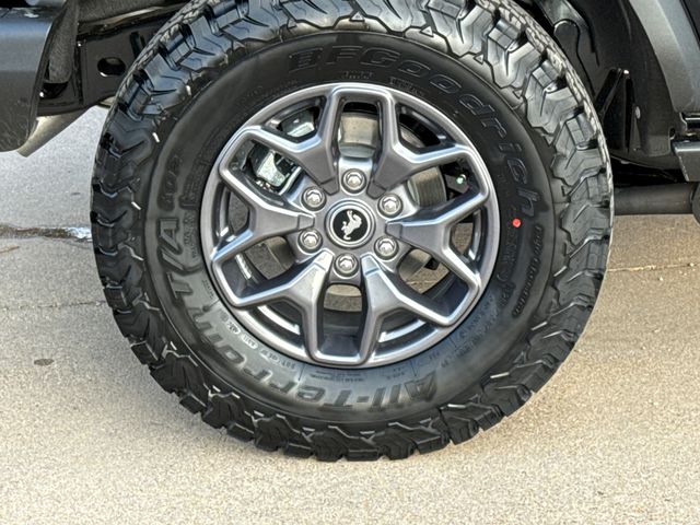 New 2025 Black Ford Badlands image 9