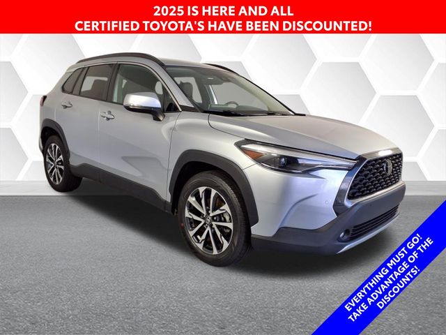 2022 Toyota Corolla Cross XLE photo