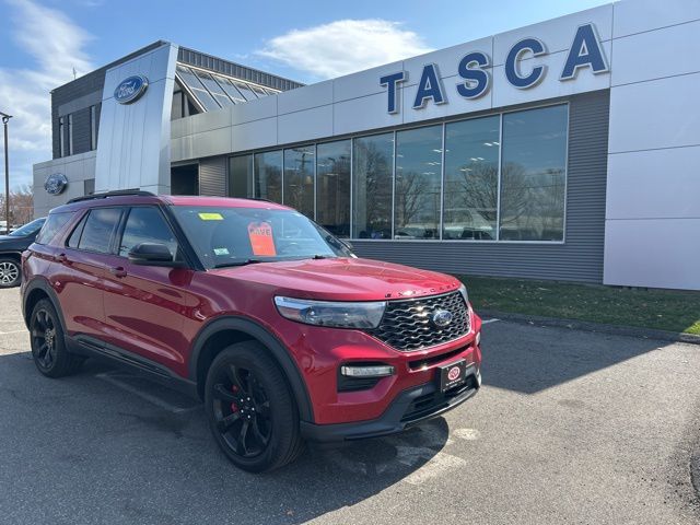 Rapid Red Metallic Tinted Clearcoat 2023 Ford Explorer ST AWD SUV / Crossover All-Wheel Drive Automatic