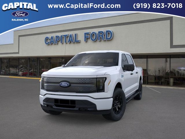 2025 Ford F-150 Lightning XLT photo 2