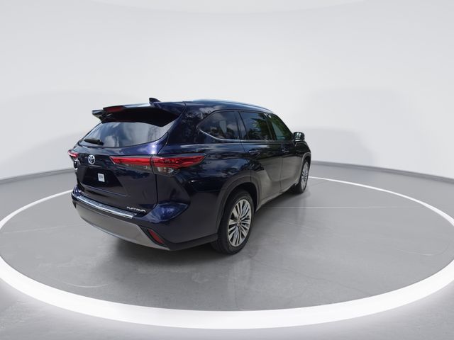 Used 2023 Toyota Highlander SUV