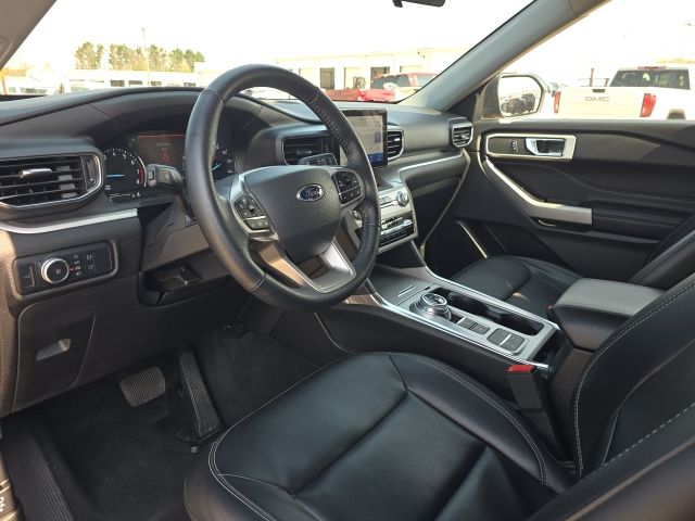 2022 Ford Explorer XLT:168543A