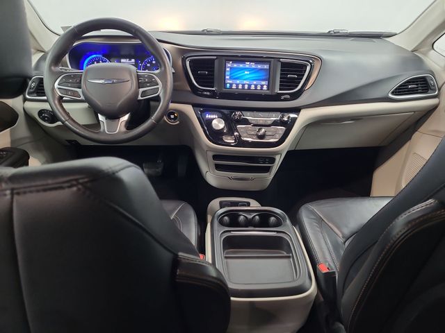 2019 – Chrysler – Pacifica