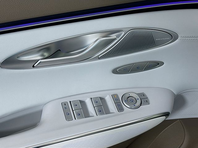 Thumbnail: 2026 Genesis GV70 - 20