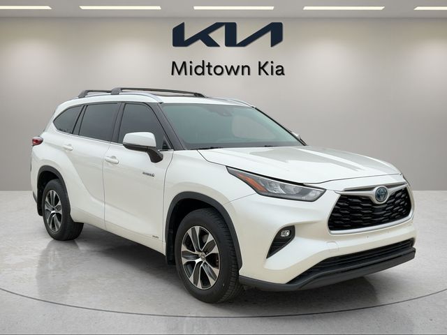 2020 Toyota Highlander Hybrid XLE AWD
