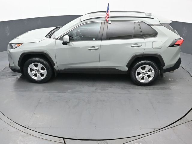 2021 Toyota RAV4 XLE 42