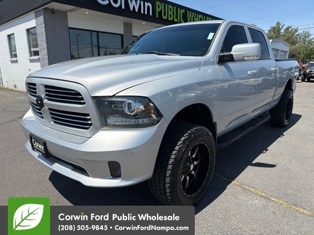 Bright Silver Metallic Clearcoat 2014 RAM 1500 Pickup Truck Four-Wheel Drive 8-Speed Automatic