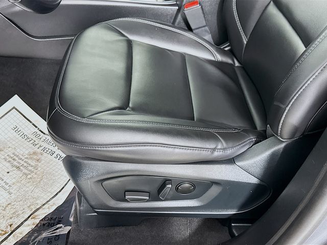 2023 Ford Explorer XLT photo