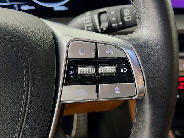 Used 2024 White Kia SX-Prestige X-Line image 35