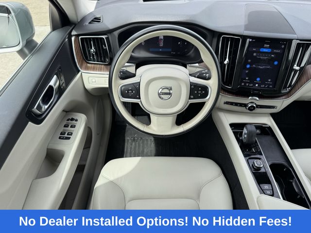 2022 Volvo XC60 B5 Momentum - 9