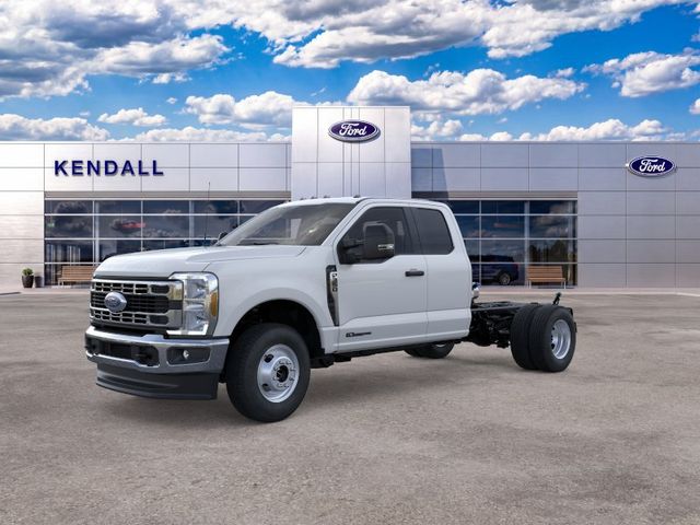 New 2025 Ford F-350SD XL 4WD Extended Cab Chassis-Cab