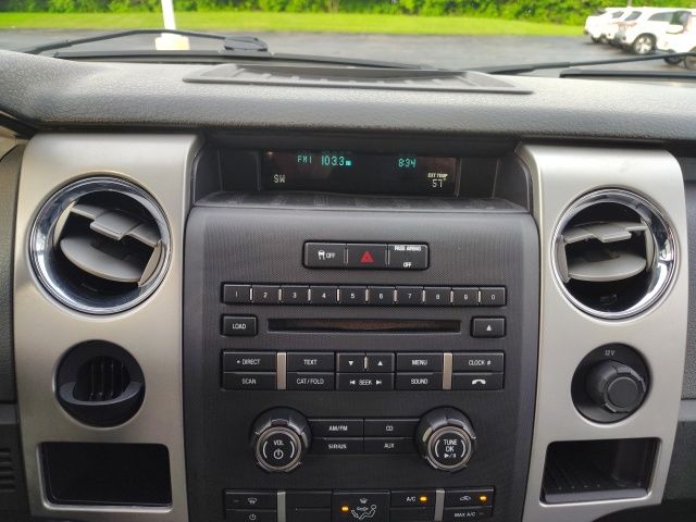 Used 2014 Black Ford XLT image 19