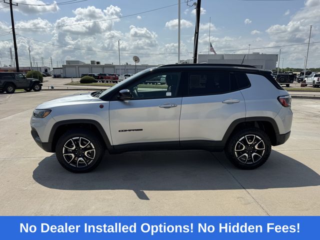 2025 Jeep Compass Trailhawk Silver at Community Kia