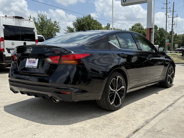 2025 Nissan Altima 2.5 SR Black at South Houston Nissan
