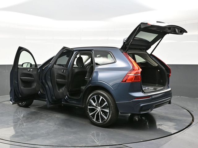 2025 Volvo XC60  photo