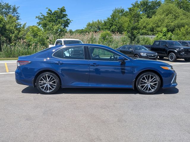 2023 Toyota Camry Hybrid - Image 3