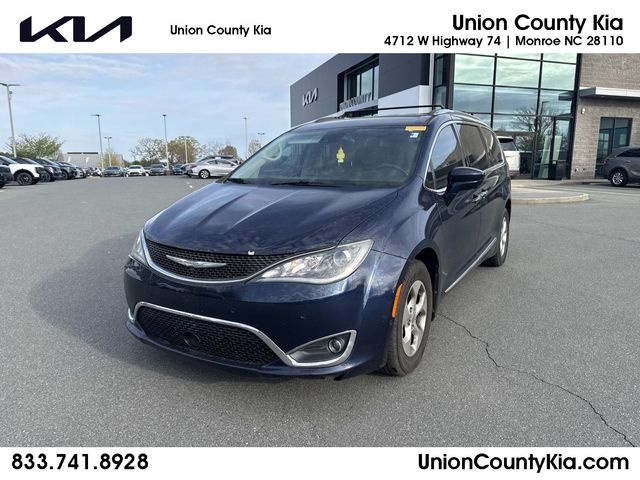 Jazz Blue Pearlcoat 2017 Chrysler Pacifica Touring L Plus FWD Minivan Front-Wheel Drive 9-Speed Automatic