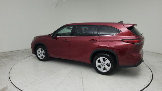 2022 Toyota Highlander Hybrid LE Red at Gullo Toyota