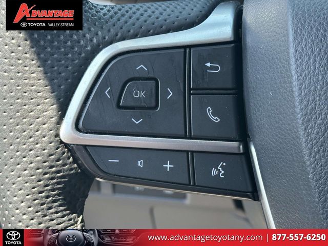 Used 2023 Toyota Sienna Van