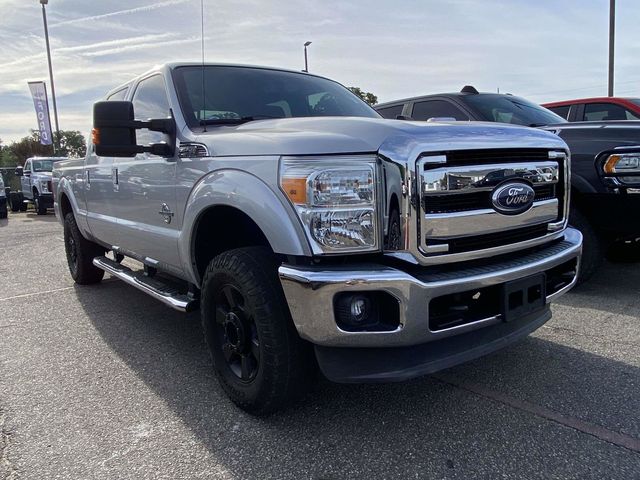 Ingot Silver Metallic 2011 Ford F-250 Super Duty Lariat Crew Cab 4WD Pickup Truck Four-Wheel Drive 6-Speed Automatic Overdrive