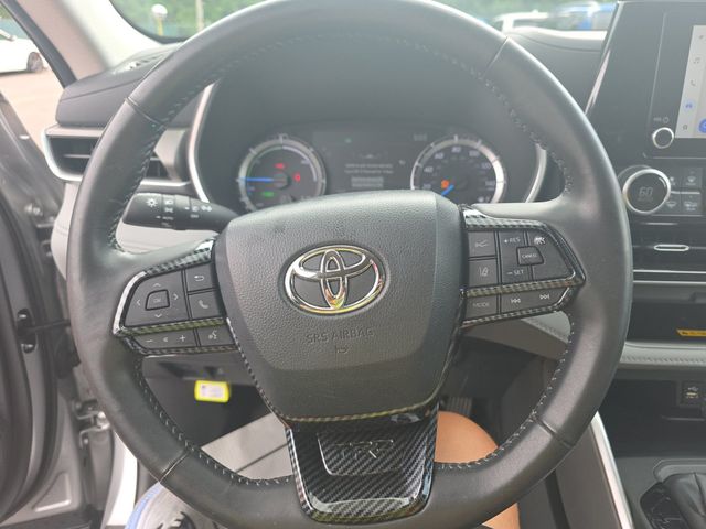 Used 2024 Toyota Highlander Hybrid SUV