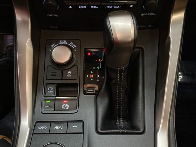 2016 Lexus NX 200t photo