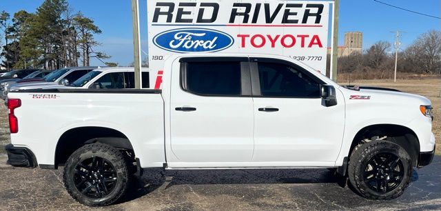 2025 Chevrolet Silverado 1500 LT Trail Boss Crew Cab 4WD
