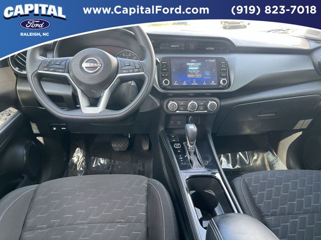 Used 2024 White Nissan SV image 17
