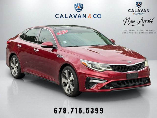Passion Red 2019 Kia Optima S FWD Sedan Front-Wheel Drive 6-Speed Automatic